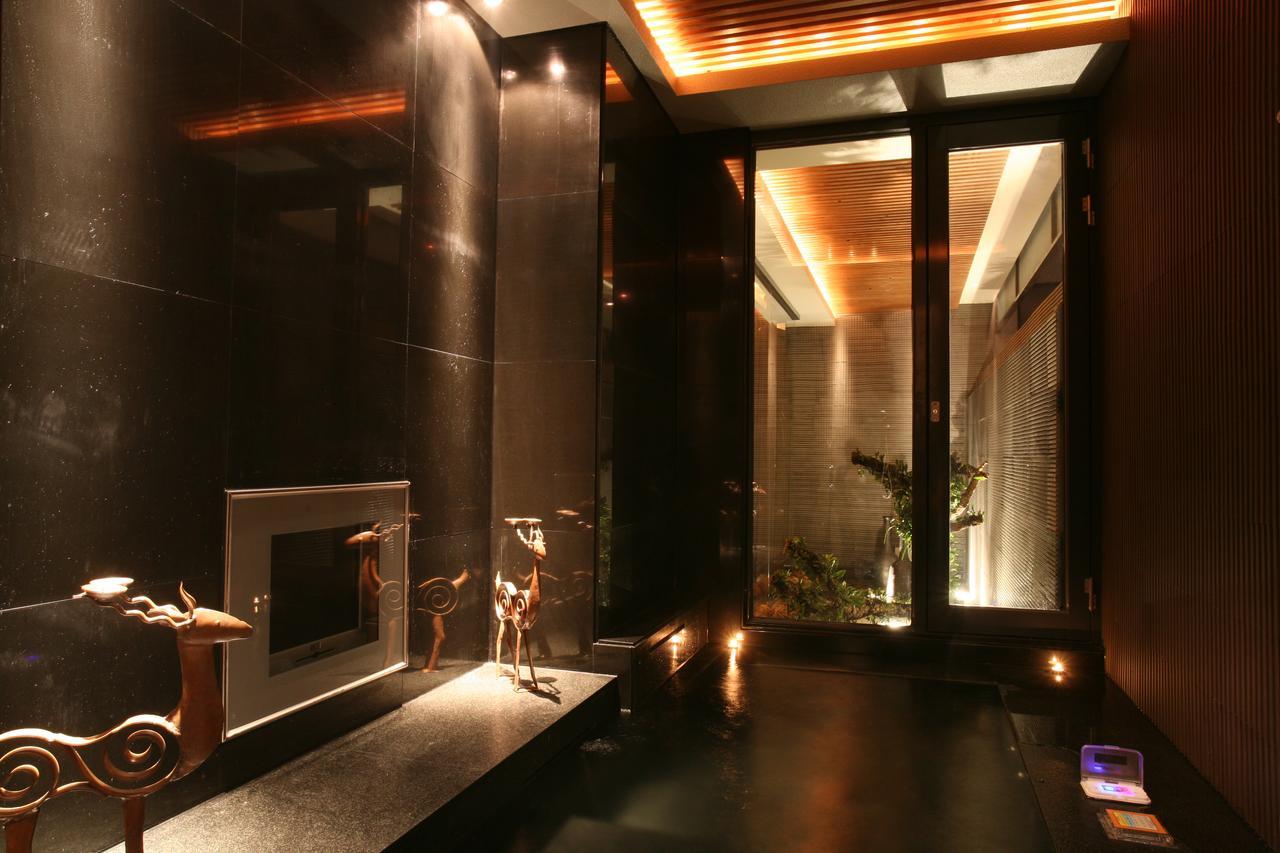 Chateau Boutique Motel Taichung Exterior foto