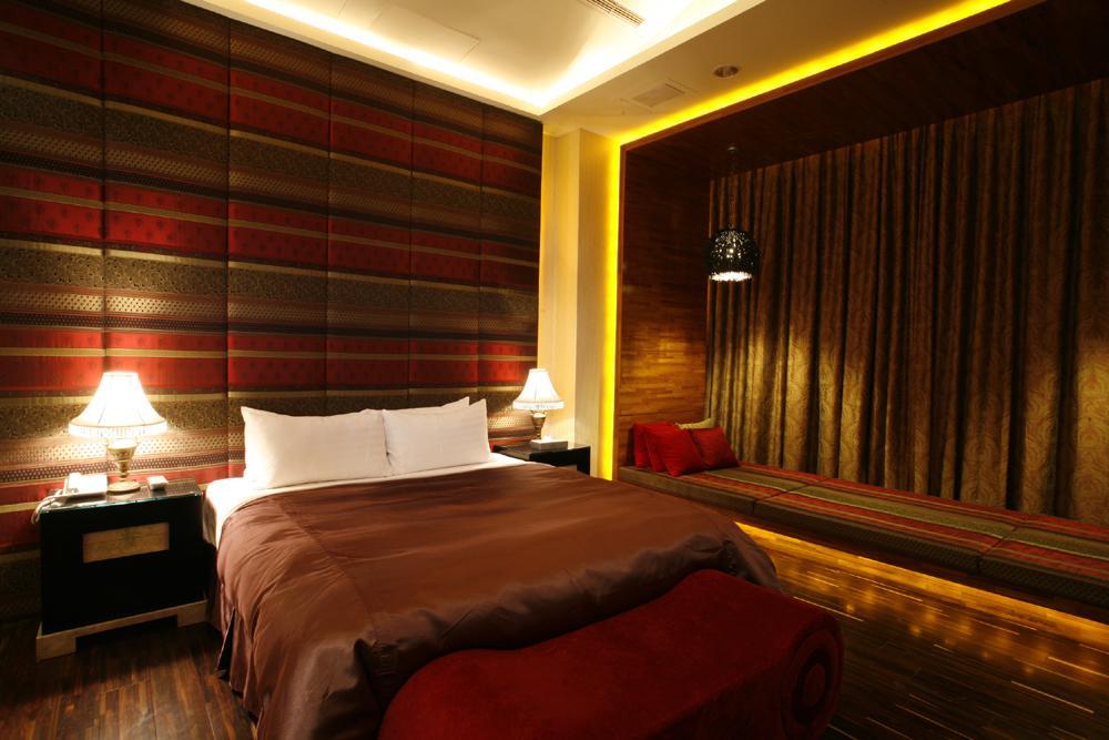 Chateau Boutique Motel Taichung Exterior foto