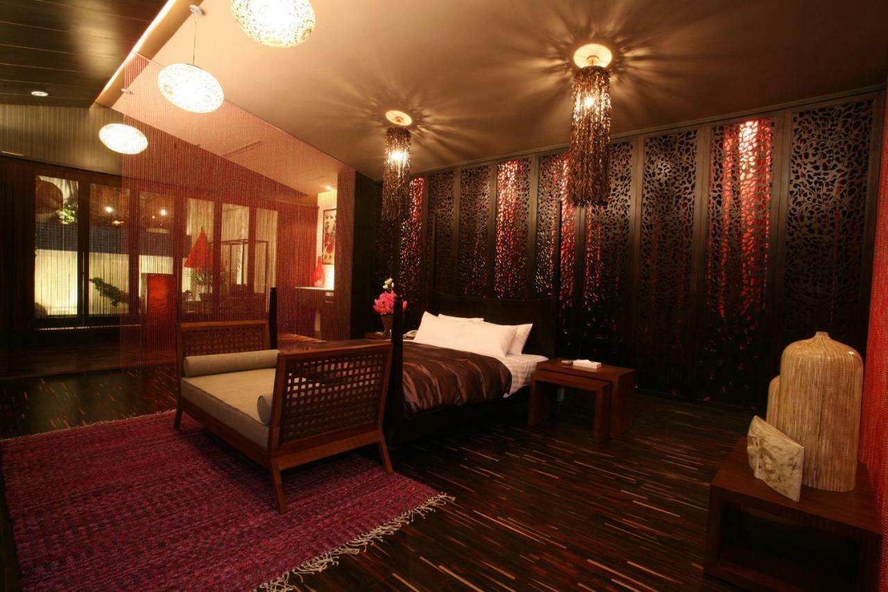 Chateau Boutique Motel Taichung Exterior foto