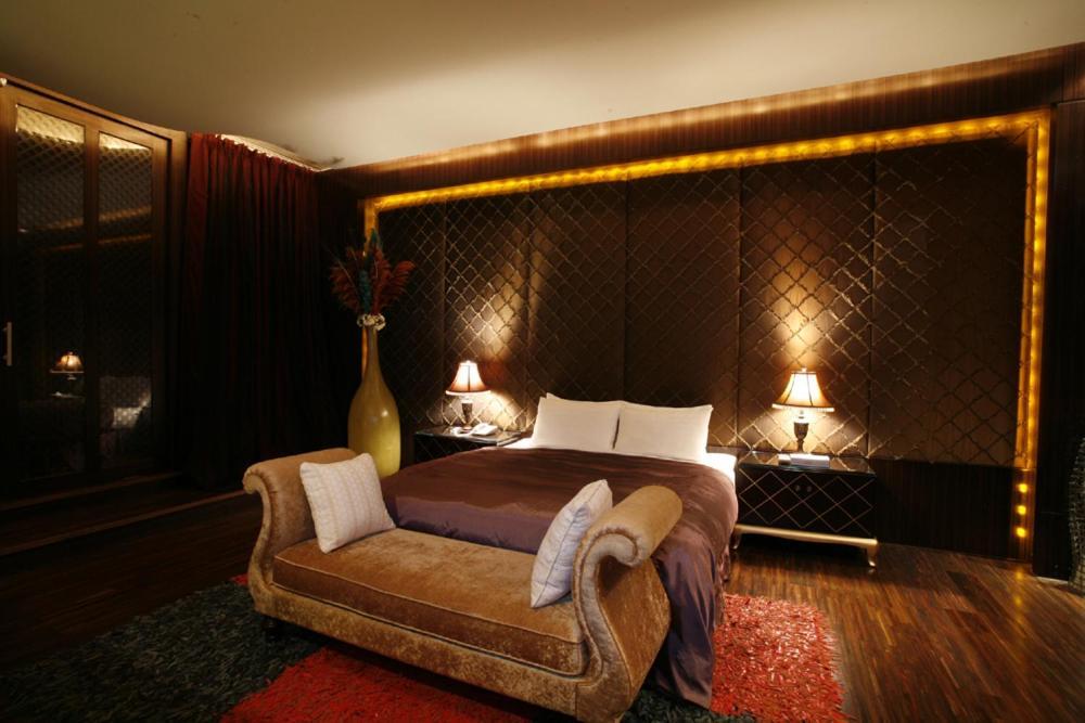 Chateau Boutique Motel Taichung Exterior foto
